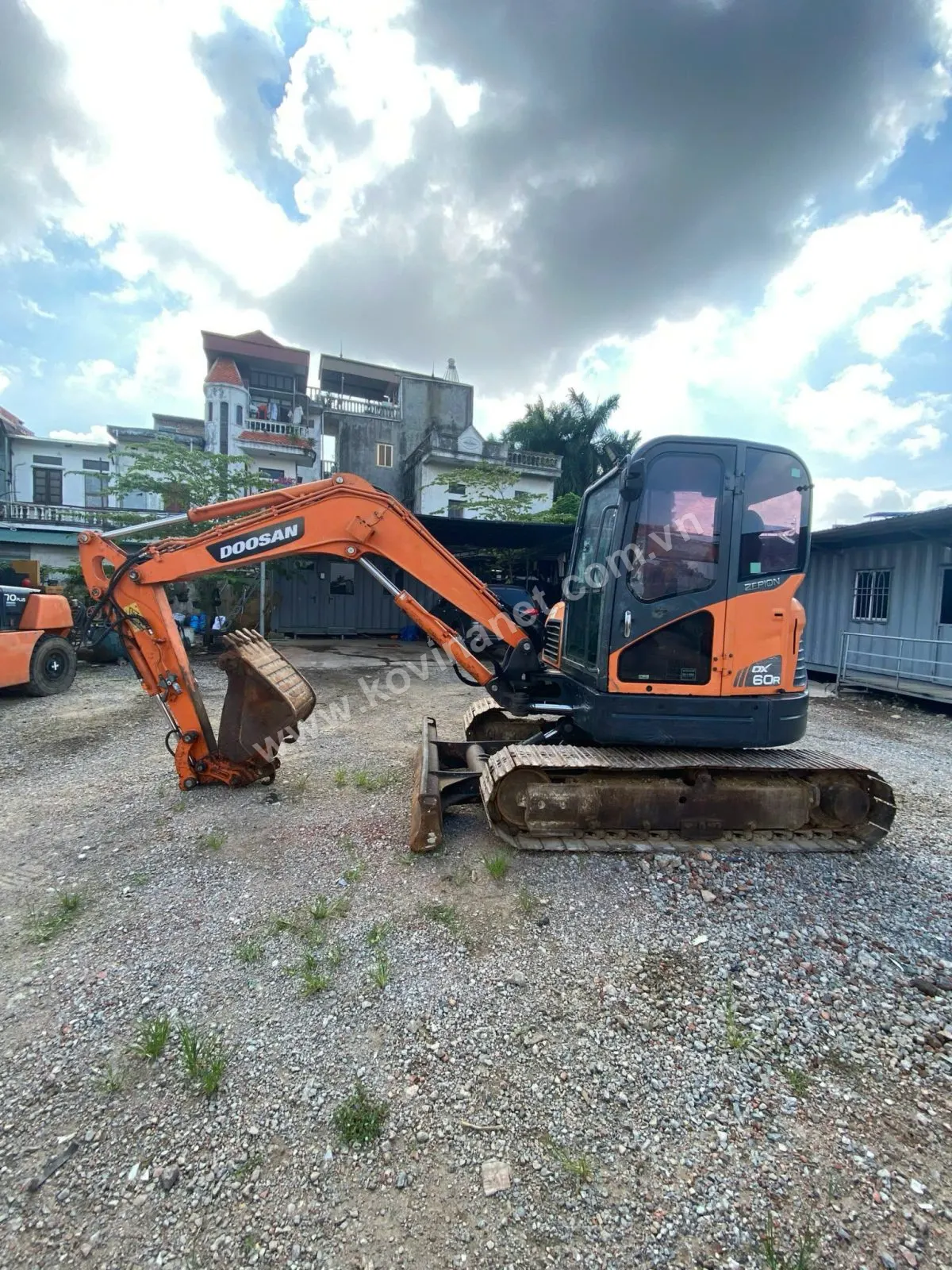 DOOSAN DX60R