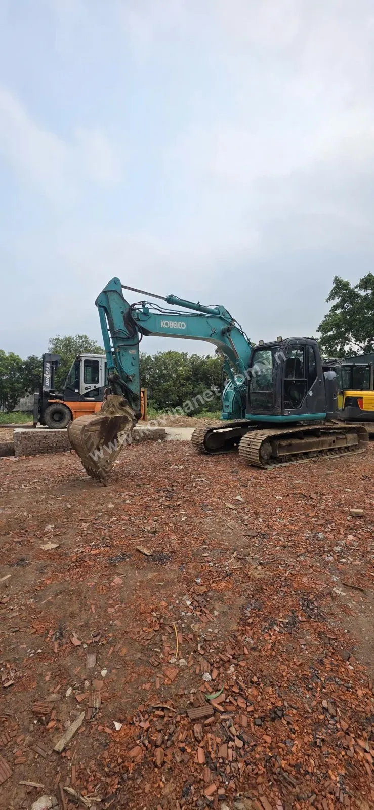 KOBELCO SK140SRLC
