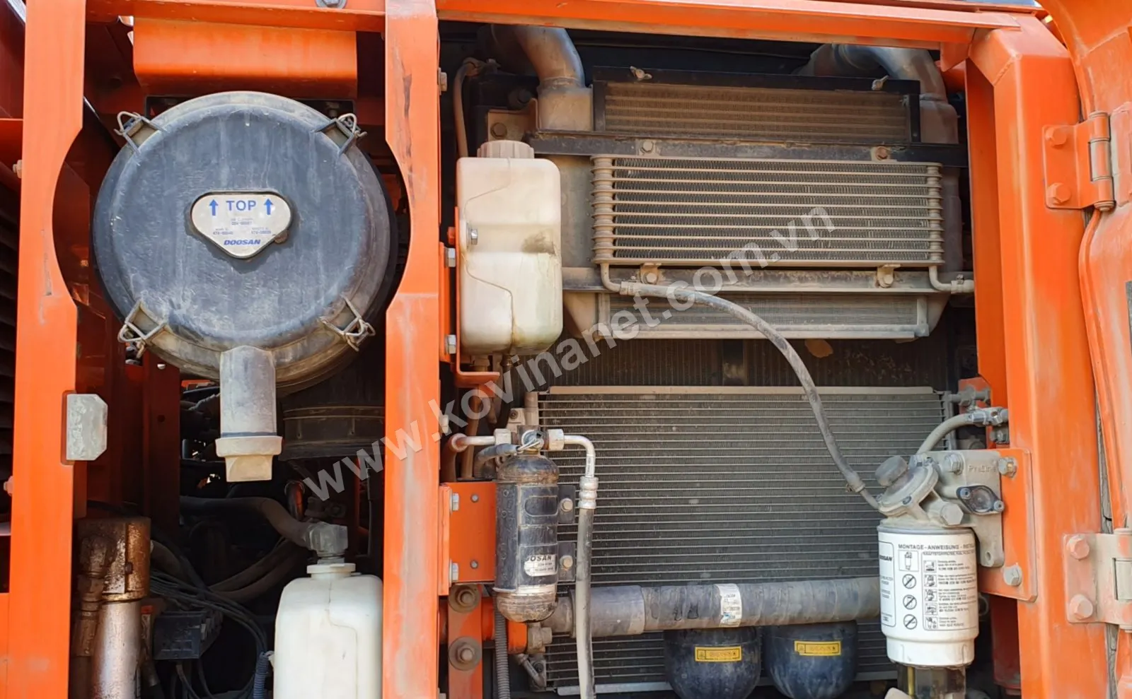 DOOSAN DX140W
